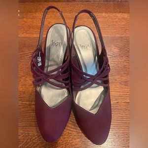 Impo Virtue size 10 burgundy sling back pump